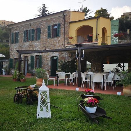 Villa Govi ディアーノ・カステッロ エクステリア 写真